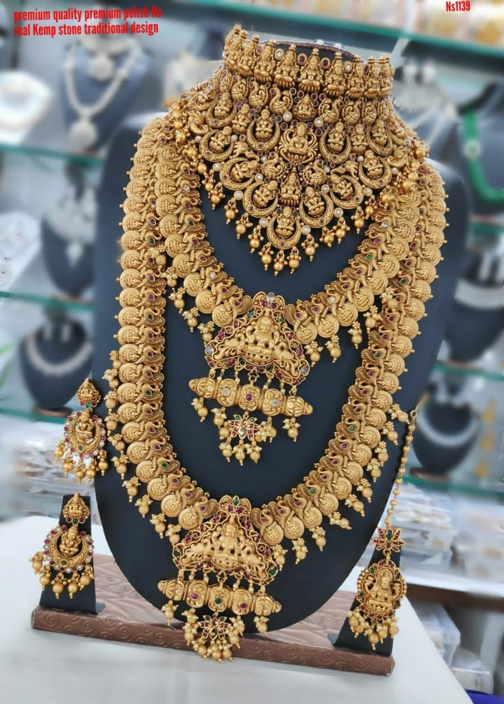 Elaborate Necklace With Golden Look